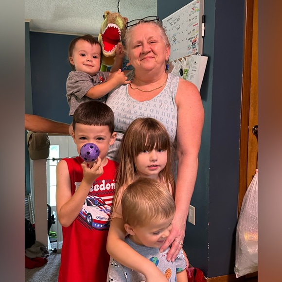 Meet your Posher, Pam - Picture 12 of 15